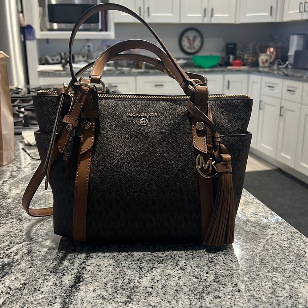 Michael Kors cross body bag